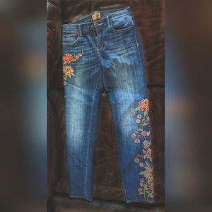 Driftwood Jackie Embroidered Jeans size 26